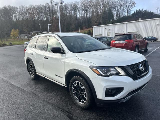 2020 Nissan Pathfinder Vehicle Photo in INDIANA, PA 15701-1897