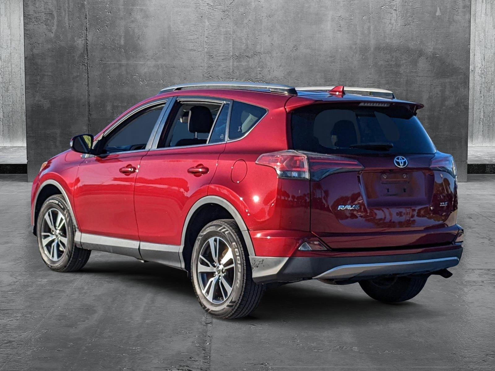 2018 Toyota RAV4 Vehicle Photo in Davie, FL 33331