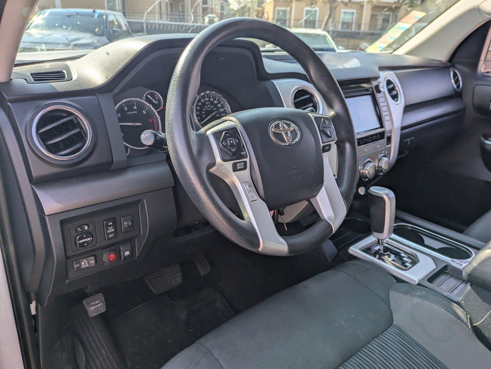 2017 Toyota Tundra 4WD Vehicle Photo in Corpus Christi, TX 78415