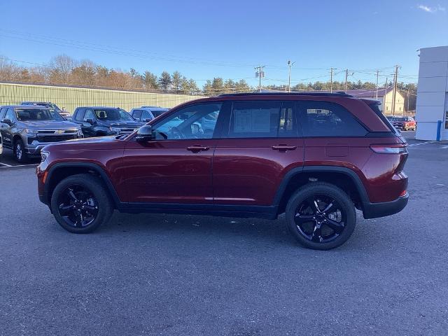 2022 Jeep Grand Cherokee Vehicle Photo in Gardner, MA 01440