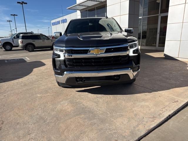 Used 2022 Chevrolet Silverado 1500 LT with VIN 1GCUDDED5NZ639793 for sale in Flagstaff, AZ