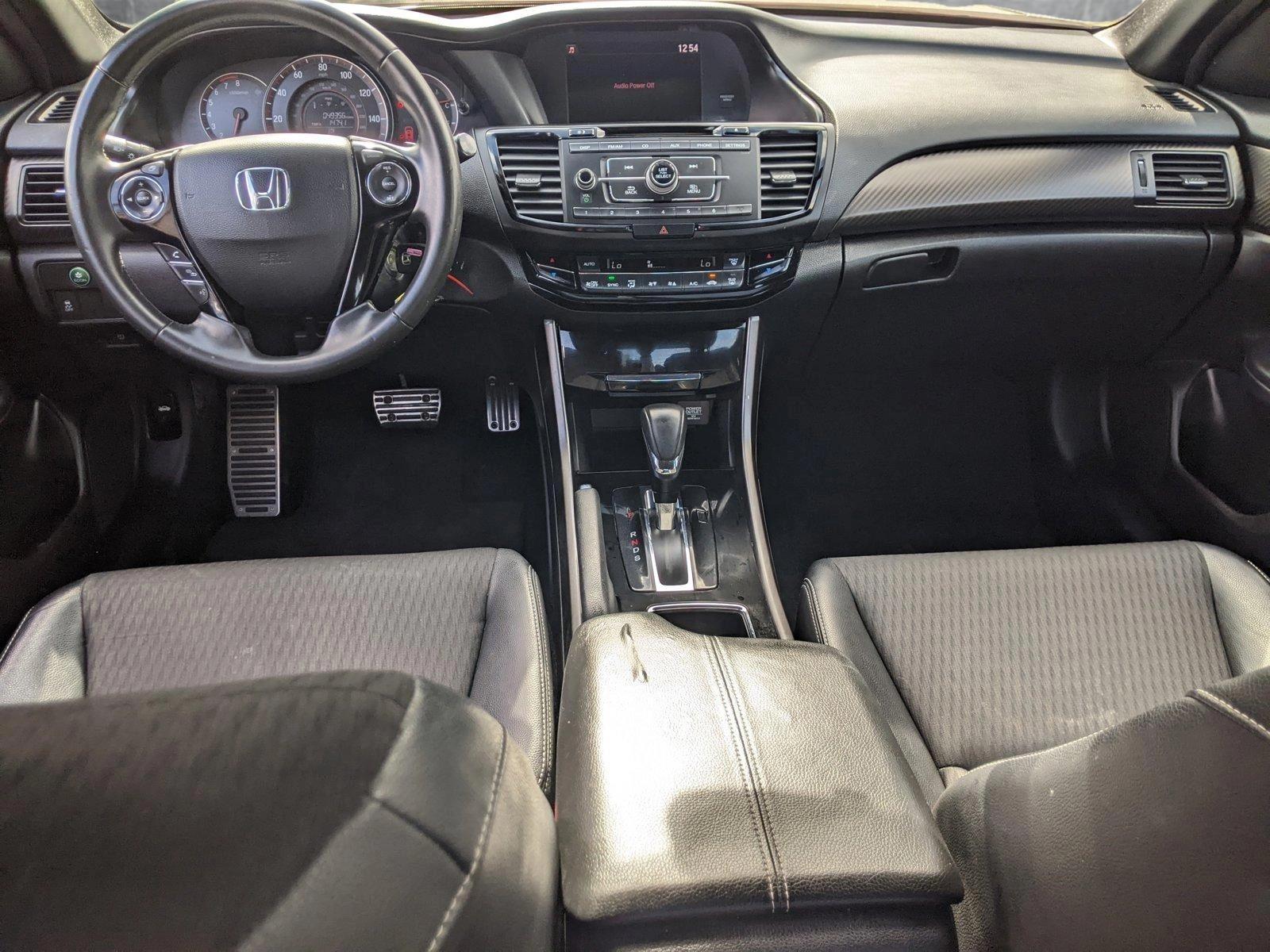 2017 Honda Accord Sedan Vehicle Photo in PEMBROKE PINES, FL 33024-6534