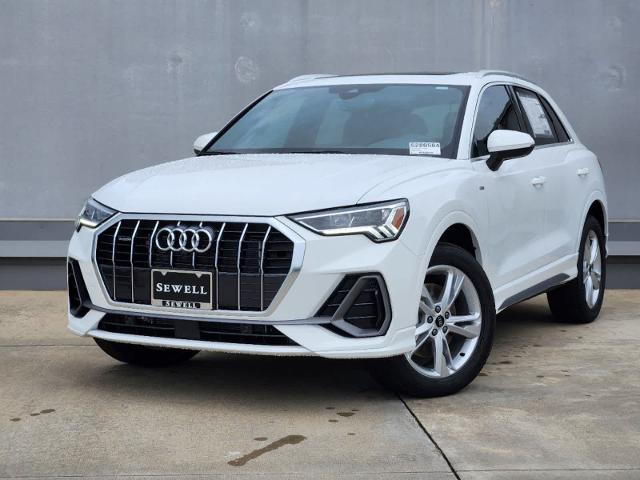 2024 Audi Q3 Vehicle Photo in SUGAR LAND, TX 77478