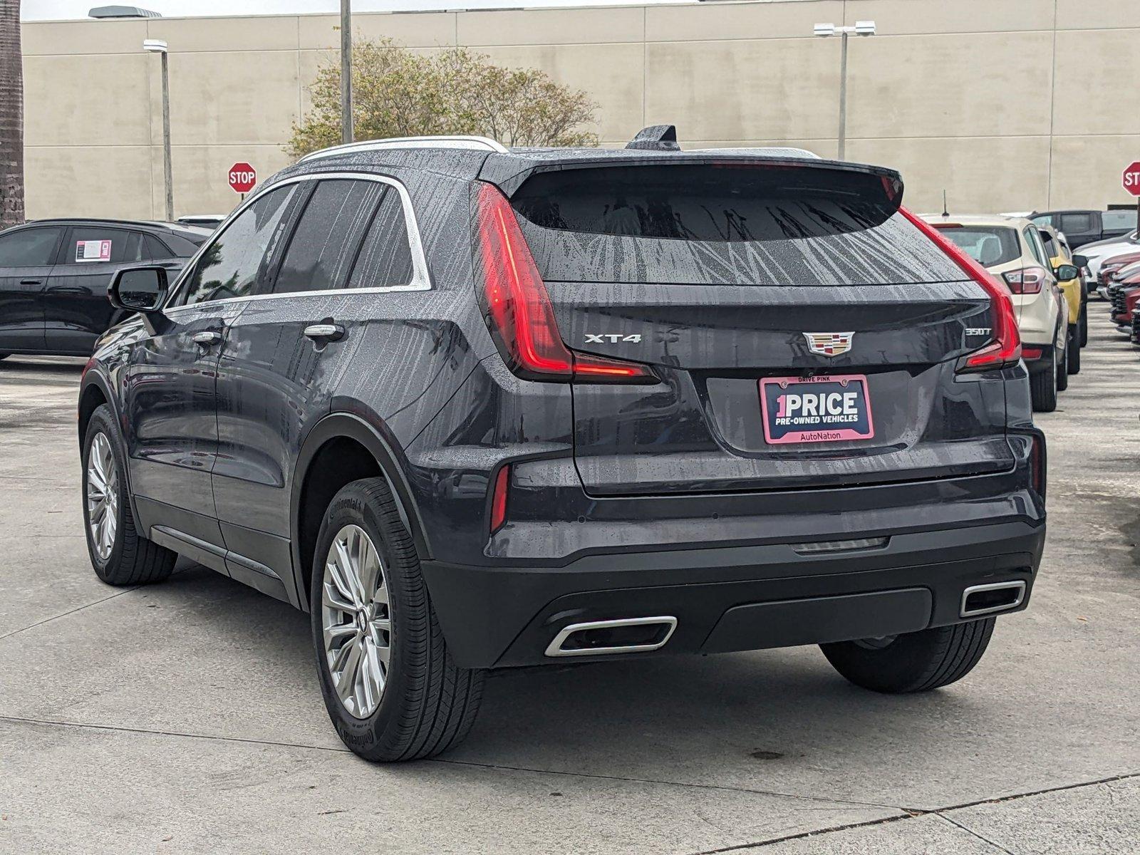 2024 Cadillac XT4 Vehicle Photo in MIAMI, FL 33172-3015