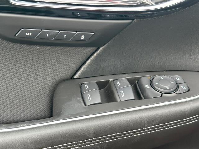 2025 Buick Envision Vehicle Photo in COLUMBIA, MO 65203-3903