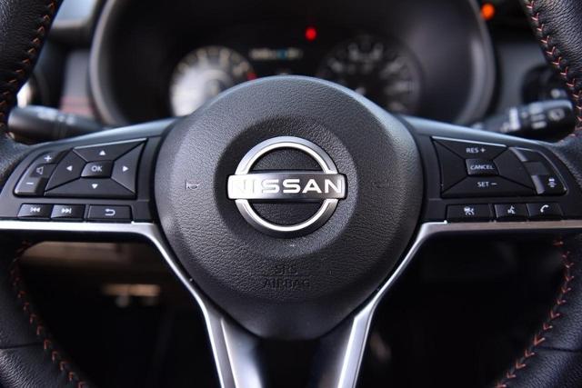 2024 Nissan Kicks Vehicle Photo in Ballwin, MO 63011