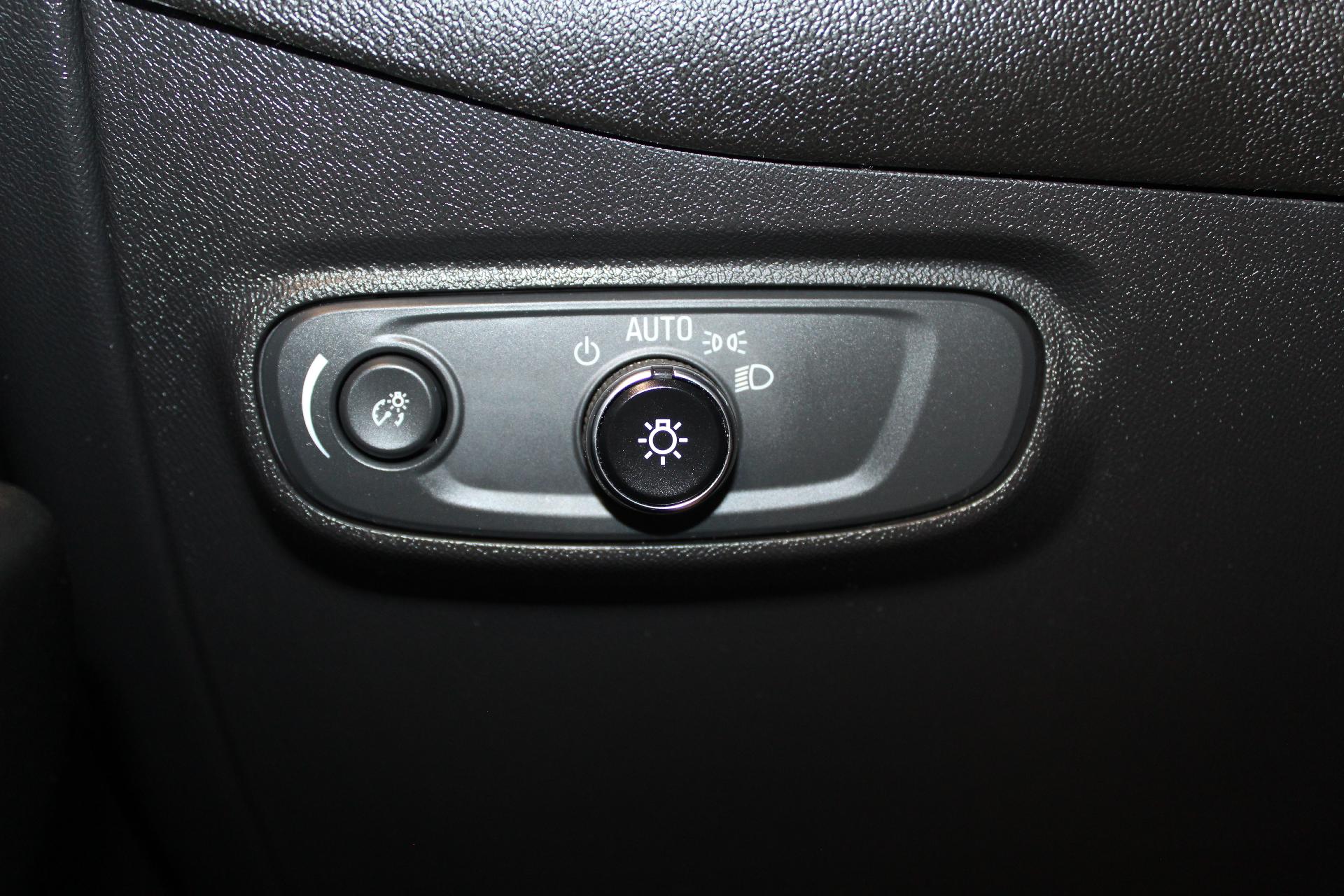2023 Chevrolet Equinox Vehicle Photo in NORTHAMPTON, MA 01060-1120