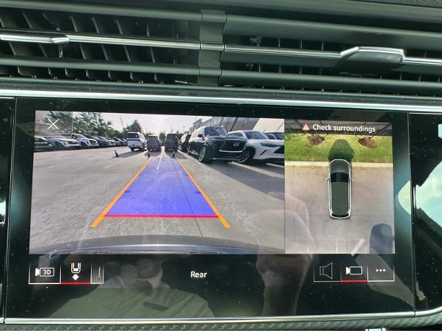 2025 Audi SQ7 Vehicle Photo in HOUSTON, TX 77090