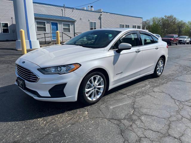 Used 2019 Ford Fusion Hybrid SE with VIN 3FA6P0LU3KR221606 for sale in Kansas City