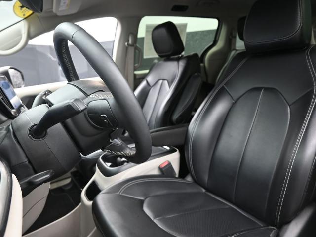 2023 Chrysler Pacifica Vehicle Photo in Cedar Rapids, IA 52402