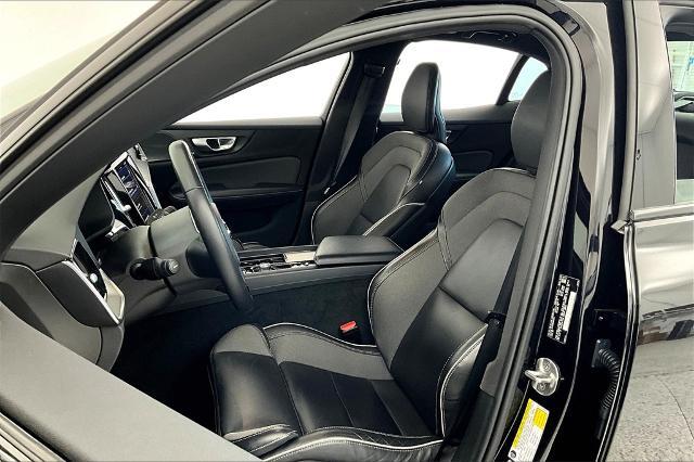 2025 Volvo V90 Cross Country Vehicle Photo in Grapevine, TX 76051