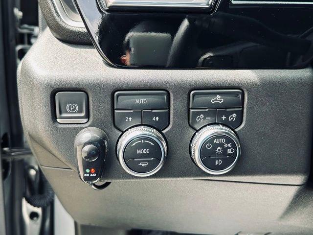 2023 GMC Sierra 1500 Vehicle Photo in MEDINA, OH 44256-9631
