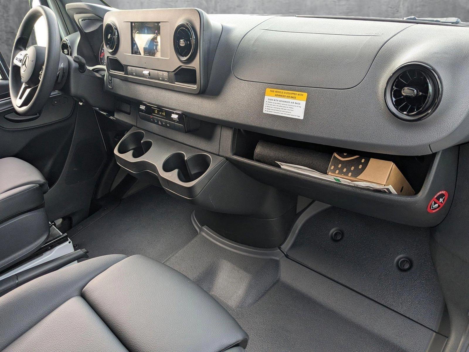 2024 Mercedes-Benz Sprinter Cargo Van Vehicle Photo in PEMBROKE PINES, FL 33024-6534