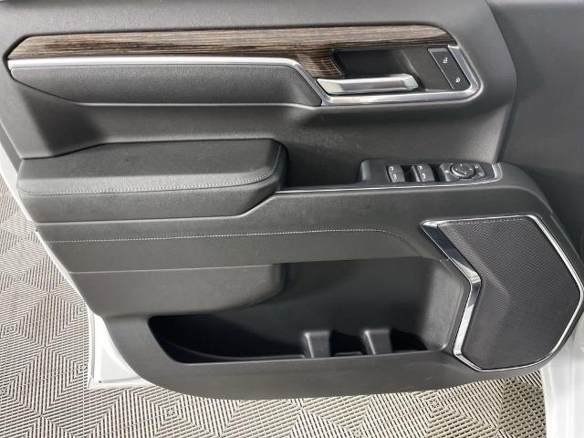 2024 GMC Sierra 1500 Vehicle Photo in GILBERT, AZ 85297-0402