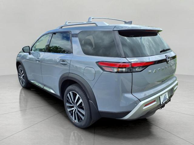 2025 Nissan Pathfinder Vehicle Photo in Oshkosh, WI 54904