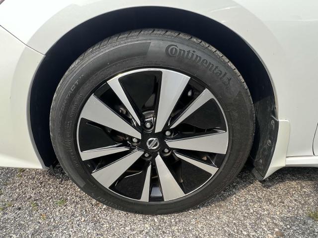 2019 Nissan Altima Vehicle Photo in Roslyn, NY 11576