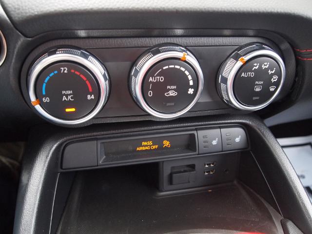 2017 FIAT 124 Spider Vehicle Photo in MADISON, IN 47250-1611