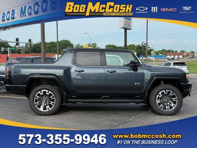 2025 GMC HUMMER EV Pickup Vehicle Photo in COLUMBIA, MO 65203-3903