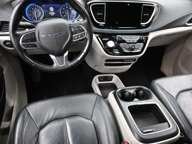 2021 Chrysler Pacifica Vehicle Photo in Cedar Rapids, IA 52402