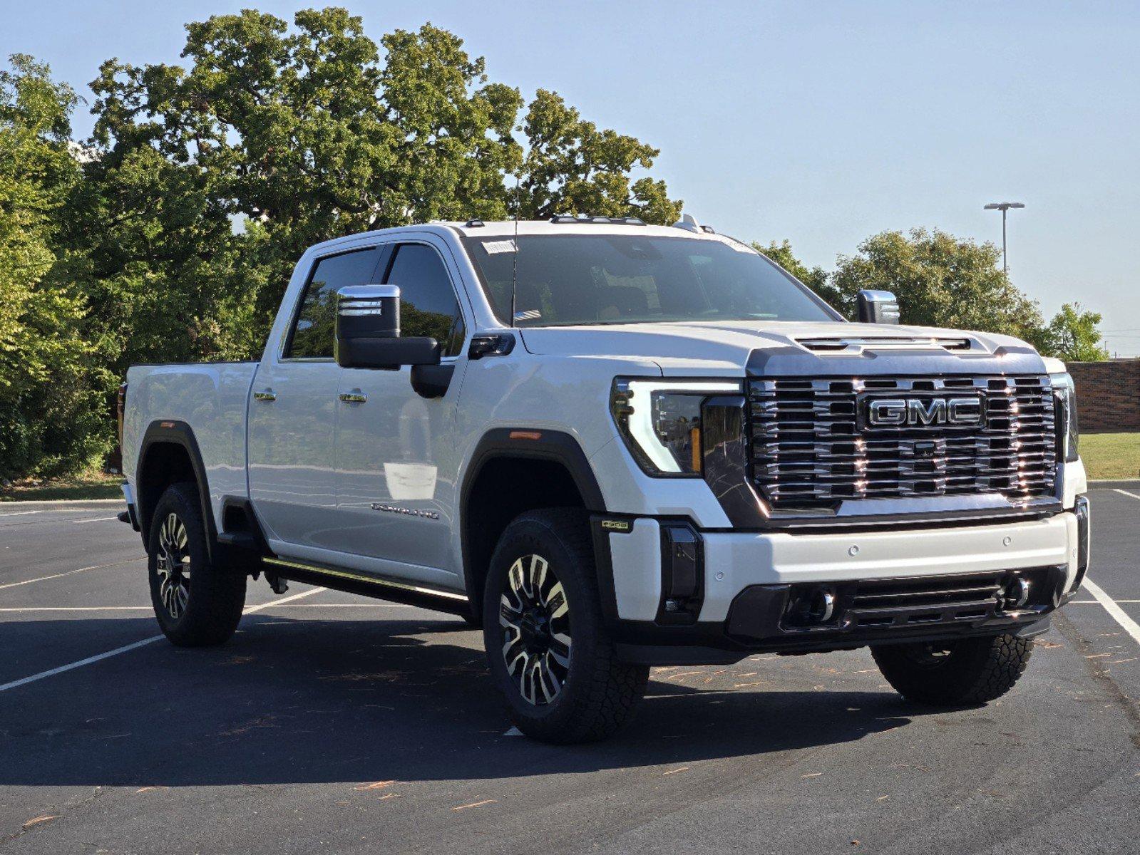 2024 GMC Sierra 2500 HD Vehicle Photo in DALLAS, TX 75209-3016