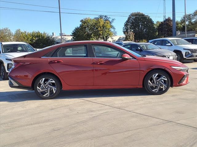 2025 Hyundai ELANTRA Vehicle Photo in Peoria, IL 61615