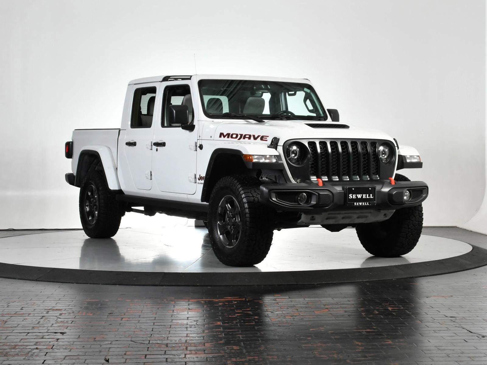 2022 Jeep Gladiator Vehicle Photo in DALLAS, TX 75235