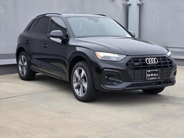 2025 Audi Q5 Vehicle Photo in SUGAR LAND, TX 77478