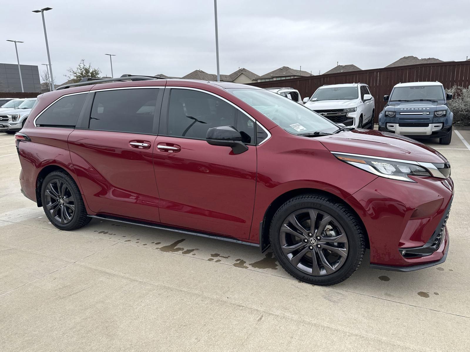 2022 Toyota Sienna Vehicle Photo in AUSTIN, TX 78717