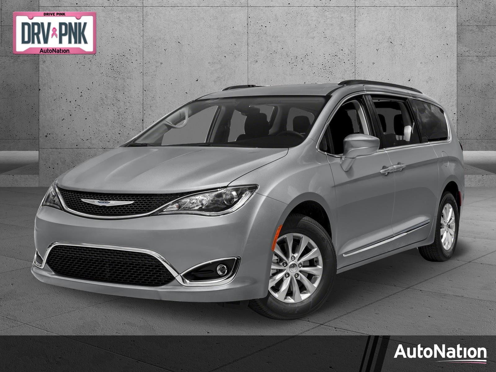 2018 Chrysler Pacifica Vehicle Photo in MIAMI, FL 33134-2699