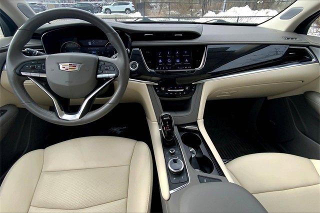 2023 Cadillac XT6 Vehicle Photo in KANSAS CITY, MO 64114-4545