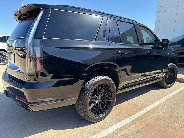 2025 Cadillac Escalade Vehicle Photo in Oklahoma City, OK 73114
