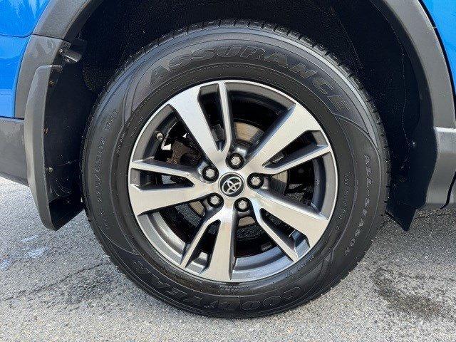 2018 Toyota RAV4 Vehicle Photo in Mechanicsburg, PA 17050-1707