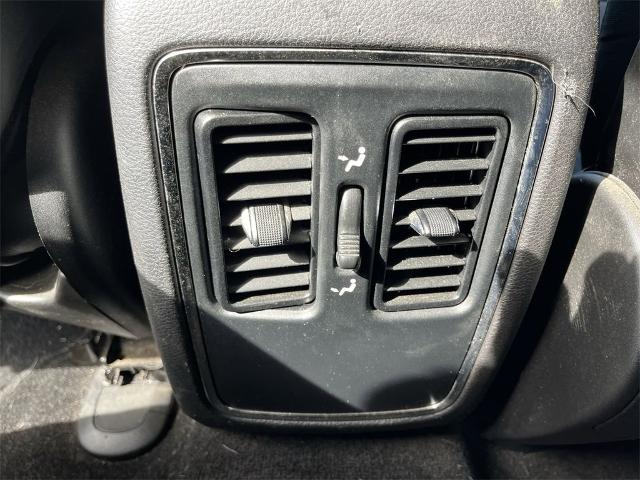 2015 Jeep Grand Cherokee Vehicle Photo in TULLY, NY 13159-3159