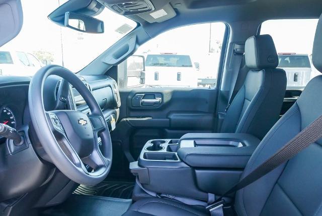 2025 Chevrolet Silverado 3500 HD Vehicle Photo in VENTURA, CA 93003-8585