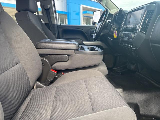 2018 Chevrolet Silverado 2500 HD Vehicle Photo in MANHATTAN, KS 66502-5036