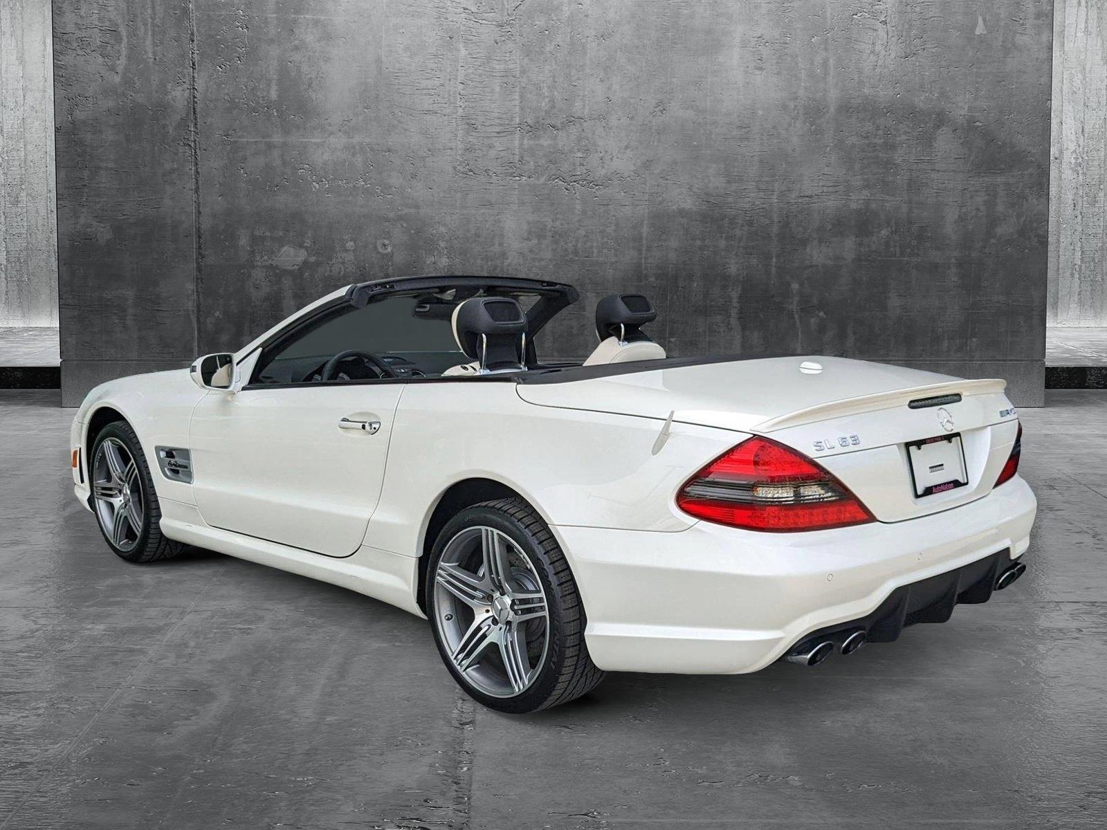 2009 Mercedes-Benz SL-Class Vehicle Photo in Pompano Beach, FL 33064