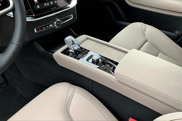 2025 Volvo XC90 Vehicle Photo in Grapevine, TX 76051