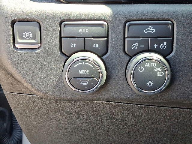 2023 Chevrolet Silverado 1500 Vehicle Photo in DANBURY, CT 06810-5034