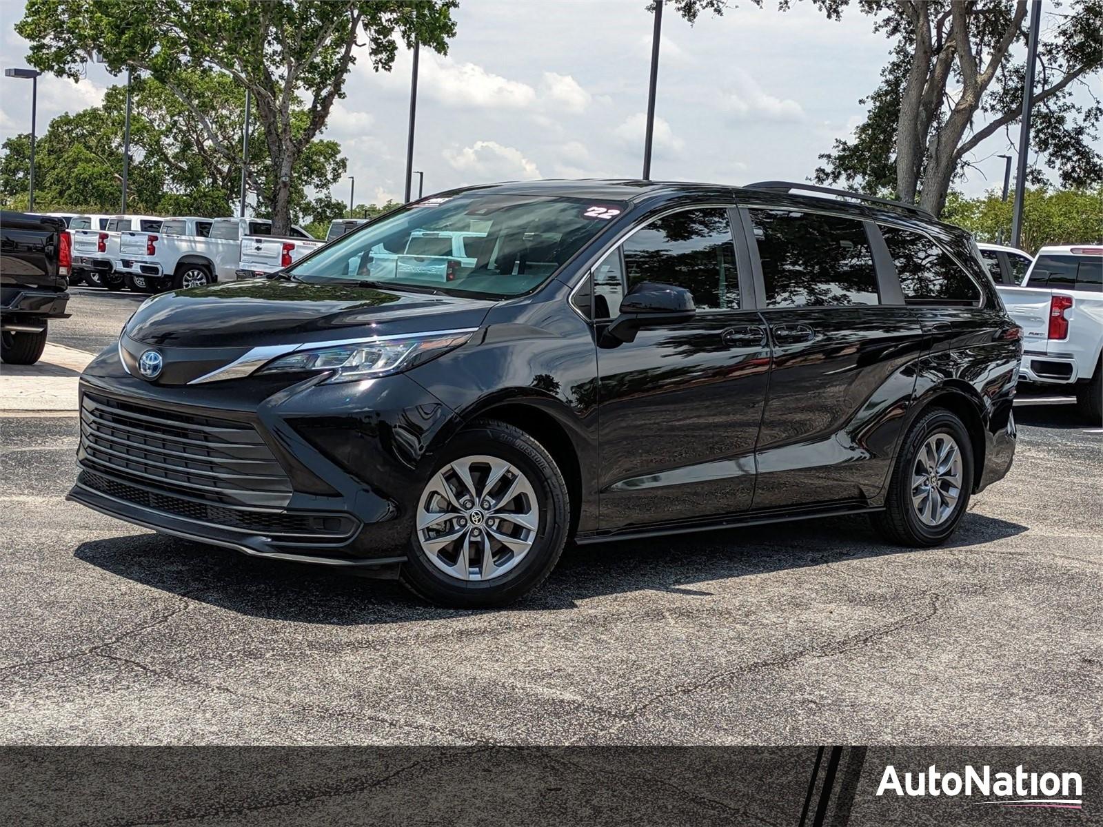 2022 Toyota Sienna Vehicle Photo in ORLANDO, FL 32812-3021