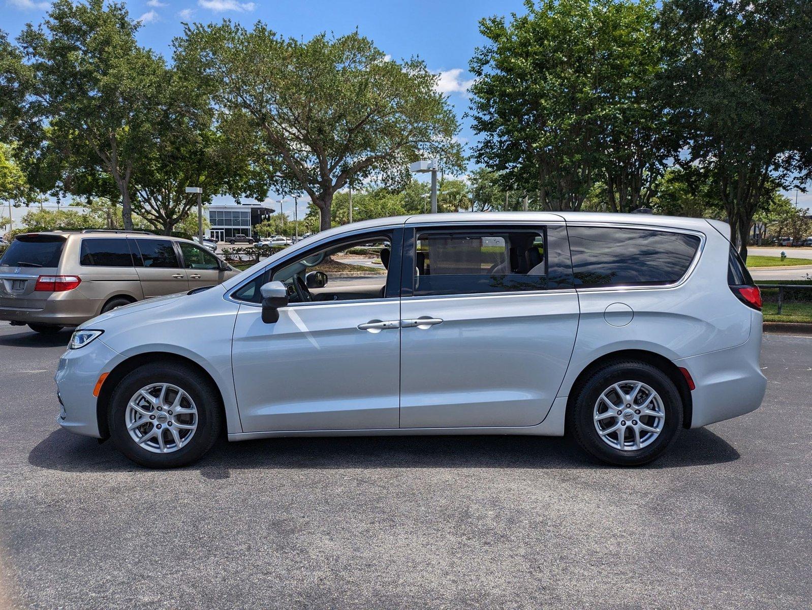 2023 Chrysler Pacifica Vehicle Photo in Jacksonville, FL 32244