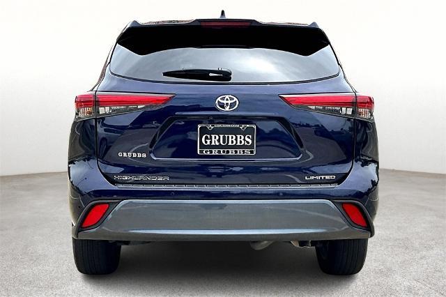 2022 Toyota Highlander Vehicle Photo in Houston, TX 77007