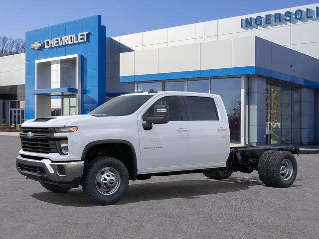 2025 Chevrolet Silverado 3500 HD Chassis Cab Vehicle Photo in DANBURY, CT 06810-5034