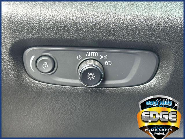 2023 Chevrolet Traverse Vehicle Photo in Roslyn, NY 11576