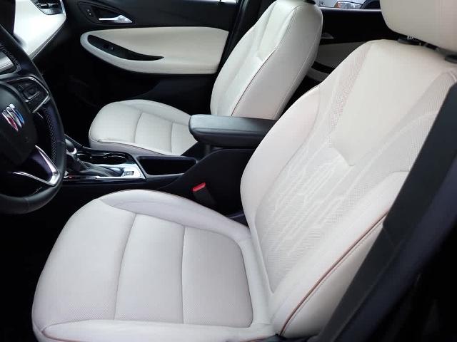 2024 Buick Encore GX Vehicle Photo in ZELIENOPLE, PA 16063-2910