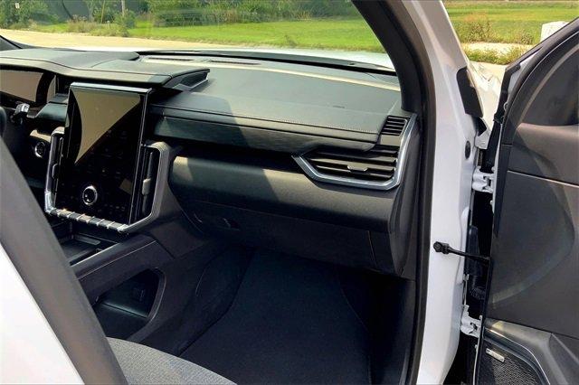 2025 GMC Acadia Vehicle Photo in TOPEKA, KS 66609-0000