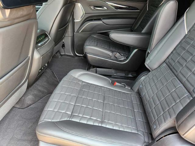 2023 Cadillac Escalade Vehicle Photo in DENTON, TX 76210-9321
