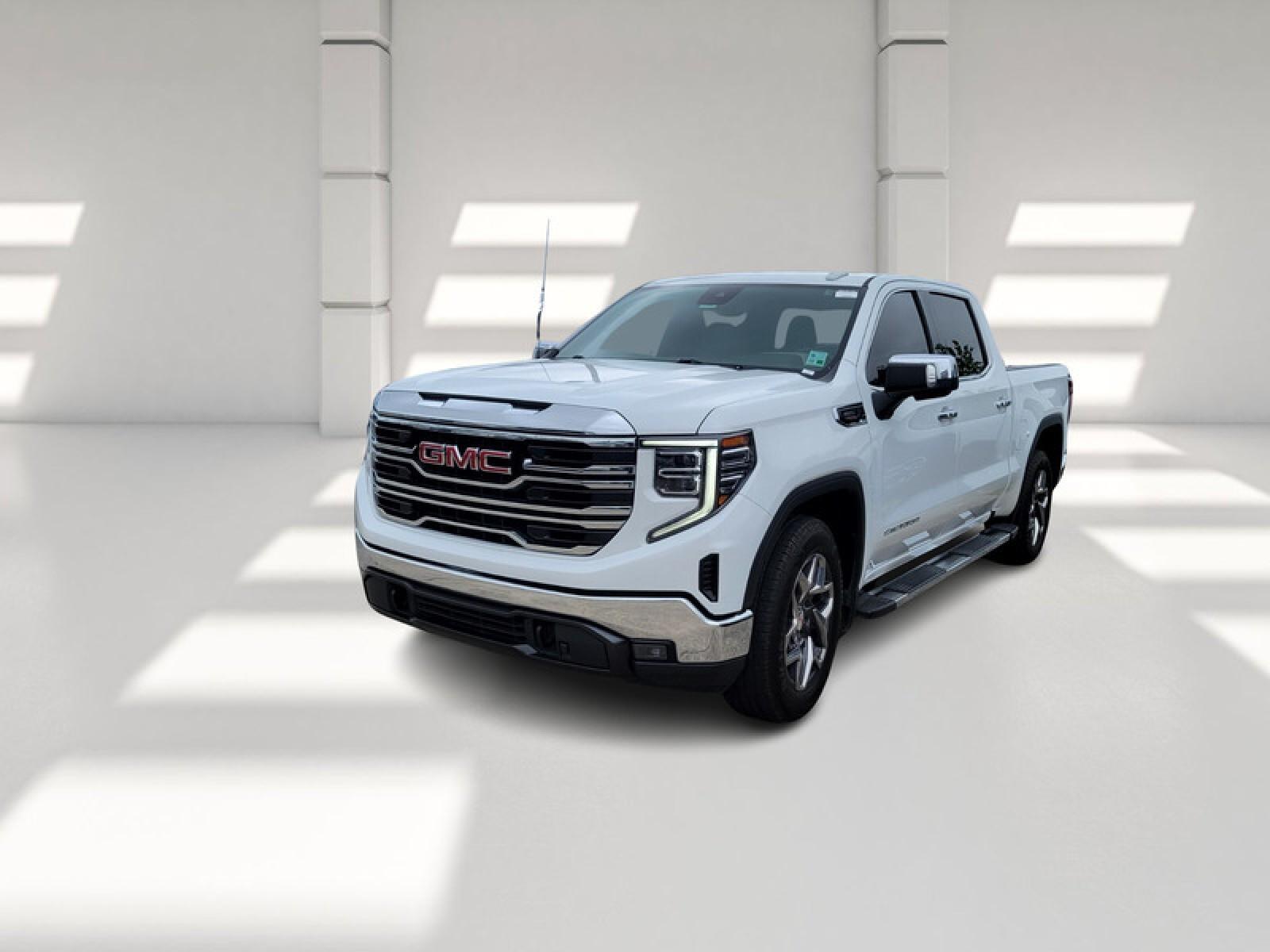 Summit White 2023 GMC Sierra 1500 SLT Crew Cab RWD Pickup Truck 4X2 Automatic