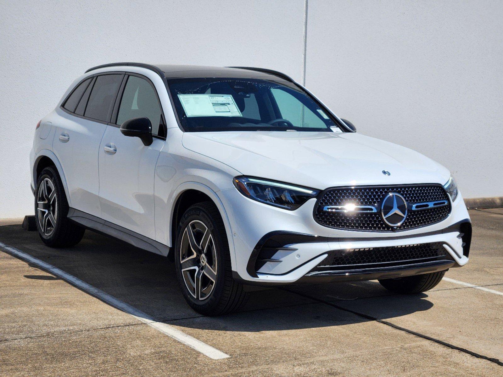 2025 Mercedes-Benz GLC Vehicle Photo in HOUSTON, TX 77079