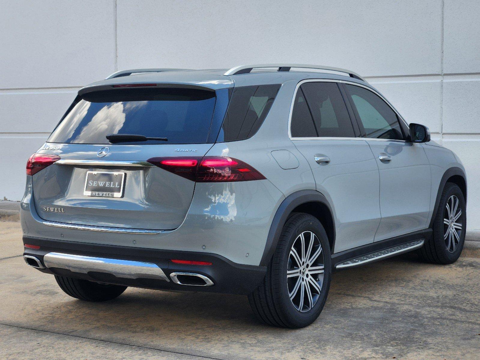 2025 Mercedes-Benz GLE Vehicle Photo in HOUSTON, TX 77079