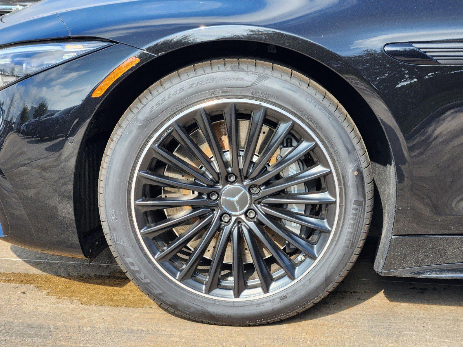 2025 Mercedes-Benz SL Vehicle Photo in HOUSTON, TX 77079